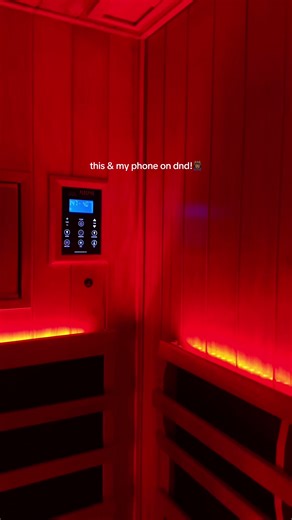 i feel like a new person everytime! love an infrared sauna! 🧖🏿‍♀️#infraredsauna #fitnessjourney #wellness
