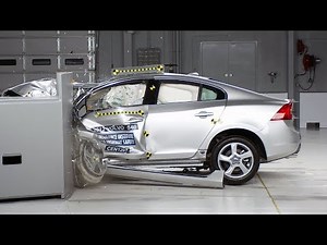 2012 Volvo S60 driver-side small overlap IIHS crash test