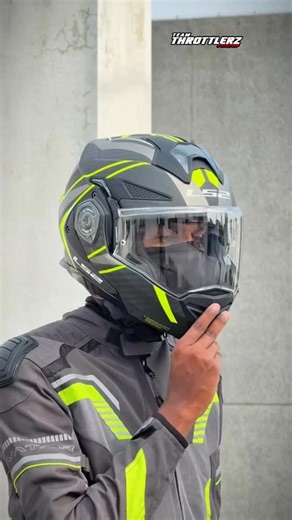 JustHelmet on Instagram: "Flip Helmet Model 125 Via: @teamthrottlerz #fliphelmet #mcd_motors #justhelmet #onemore"