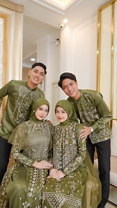 22K views · 84K reactions | Yang tahun 90 an nyengir aja 凉 Sabar ya xixixixi… cari yang se frekuensi aja Yuk yang mau order dress warna Jasmine Olive bisa konsultasikan sekarang juga & menangkan trip ke Singapore ✨ #couple #dress #sarimbit | mylyf.official | Facebook