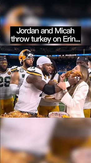 Green Bay Packers have FOODFIGHT after beating Detroit Lions 31-24 on Thanksgiving #greenbaypackers