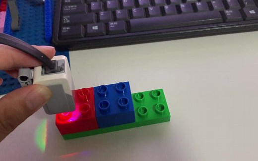 EV3颜色识别减少误差的小技巧——李航出品