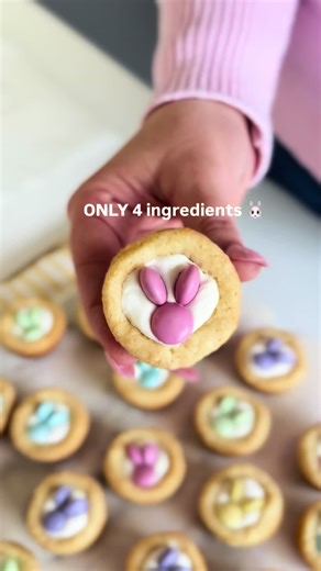 Delicious 4-Ingredient Easter Bunny Cookie Cups