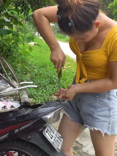 EP_6 TIMELAPSE Complete Motorcycle Repair and Restoration, 4-Stroke Motorcycles - Genius Girl