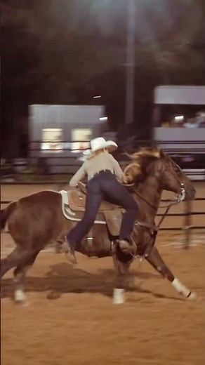 Breakaway Roping wrecks 👀 #shorts