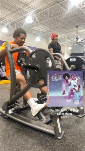 HIGHLIGHT SONG: The Whole World ARTIST: OutKast 💿: Big Boi & Andre 3000 Presents OutKast Year: 2001