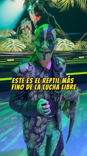 643K views · 27K reactions | El reptil más fino de la lucha libre 朗 Mr. Iguana visita TV Azteca Deportes; PÓNGANSE VERDES | Lucha Azteca 7 | Facebook