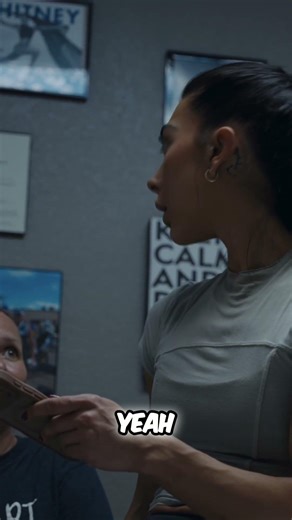 ShockWave Therapy vs Foam Rolling @LauralieChapadosIFBBPro