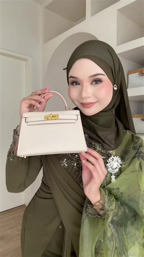 Mehraa in Vibrant Kelly Green Style