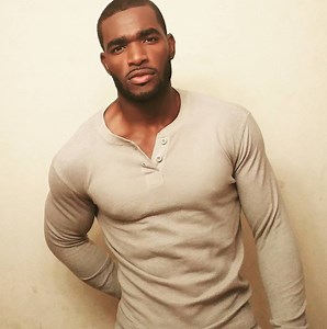 Marshall Price Has A Package For You | inside jamari fox