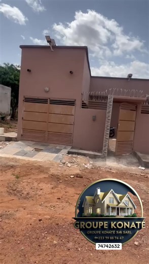 Kati bamanangui Une belle villa neuf à vendre Surface : 300 m² Document : permis Comp: 3 chambres salon Nb: forage et électricité disponible Prix : 60 millions à discuter légèrement #immobilier #btp☘️ #public ##millionviews #malitiktok🇲🇱