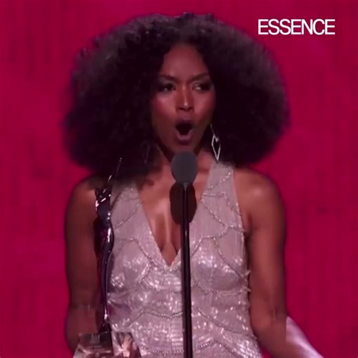 If you needed a word to start your week - this is for you. “When they tell you that you’re angry or nasty, you tell them that they’re mistaken. This is me being resolute and standing firmly in my truth. And when they say you’re not beautiful, you tell them that you are the descendant of royalty. You are a queen.” 👑 #ESSENCE 🎥 @blackgirlsrock | Essence