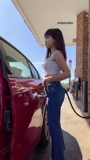 Lilly Nguyen (@lillynguyensinger)’s videos with original sound - Lilly Nguyen