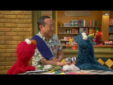 Sesame Street: A Very Cookie Mother’s Day Street Story