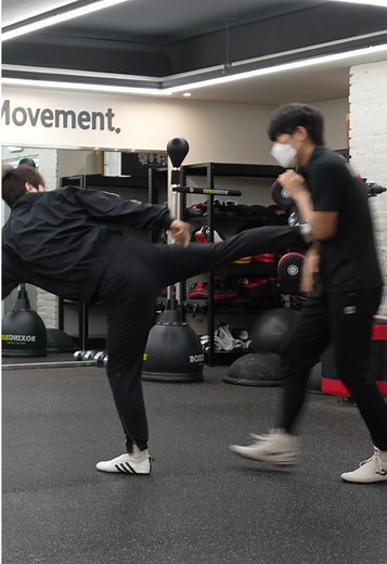 Jeet Kune Do training. . #brucelee #martialarts #jkdstudio #Motivation #Disciplin #Fyp #workout #jkd #exercise #kick #punch #이소룡 #무술 #절권도스튜디오 #운동하는남자 #운동남