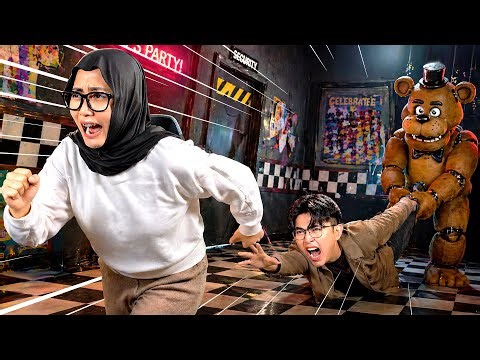 Aku Ajak Istriku Cobain FIVE NIGHTS AT FREDDY'S Pertama Kalinya! (Dia Nangis?! 😱)