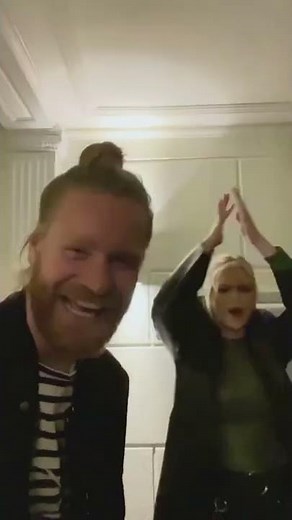 Sam Ryder & Davina Michelle - Space Man by Sam Ryder