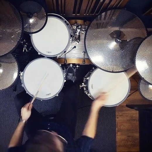 Feels like ACOUSTIC drums: AE Hybrid E-DRUMS & DW Soundworks