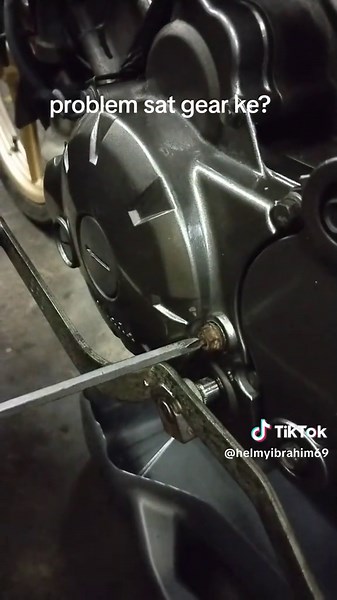 Understanding Sat Gear for LC135 and Lagenda 115 FI