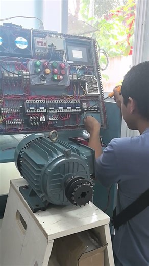 connecting a 3 phase motor 2.2kw to my Training station by my Trainee from Masbate