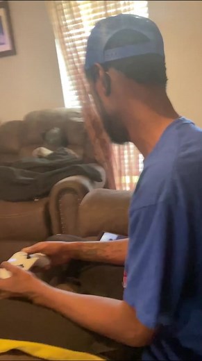 When they Talk too Much on the Phone #fyp #funnyvideos #funnymoments #atlcomedy