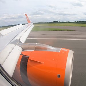 Epic NEO approach into Manchester! Watch until the end! | Airliners Live