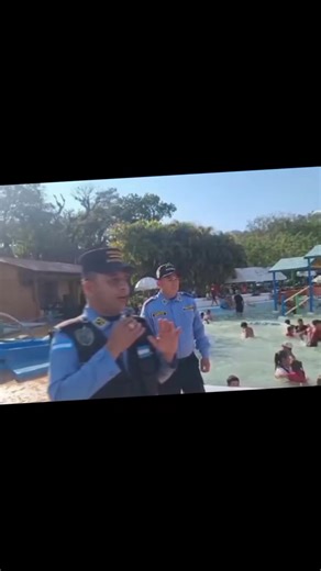Videos de UMEP 24,La Entrada Copán (@umep24) con “Vamos a la Playa - Tom Novy”