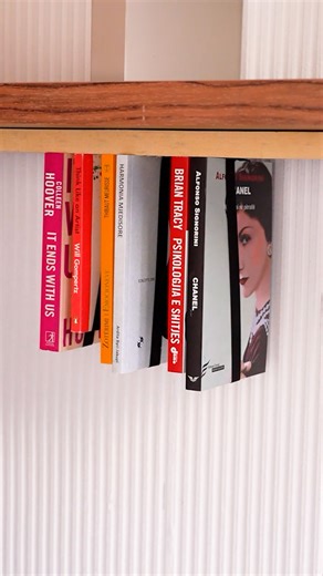 Entice Studio on Instagram: "Wooden shelf with elastic straps for your books 📚 #wood #shelf #books #trick"