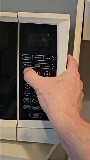How to Set the Time on a Danby Microwave
