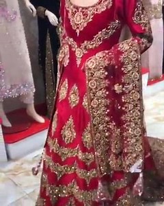 Fashion Dresses on Reels