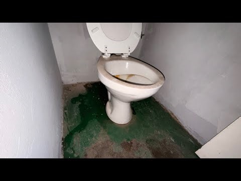 2x 1984 Armitage Shanks "Magnia" LL pans