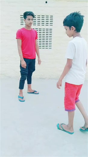 bhaiya muje i phone#deshkibhasha #haintaiyaarhum #sharethecare #myntraeorschallenge #duet #friend