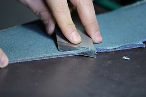 What is a Skiving Knife? The Complete Guide - Knife Pulse