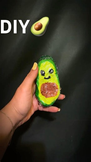 How to make a DIY Avokado Squishy easy tutorial from Tissue🥑 #kawaiicraft #diysquishy