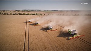 74K views · 1K reactions | Maximale Zuverlässigkeit von Anfang an.  Der neue LEXION ist noch jung und blickt doch auf eine große Felderfahrung zurück. Die Einsatzsicherheit wurde 2019 an 160 Vorserien-Modellen weltweit getestet. Mit einem einzigartigen Testszenario. Schaut Euch jetzt alle Fakten zum neuen LEXION an ➡️ https://bit.ly/3c0tw2w | CLAAS | Facebook