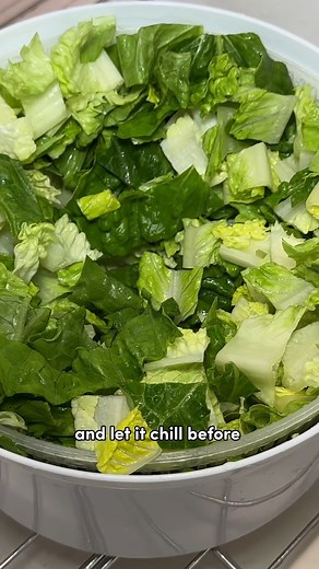 Slice and dice like a pro! Learn the perfect technique for cutting romaine lettuce with ease 🥬🔪 https://www.jessicagavin.com/classic-caesar-salad/ | Jessica Gavin