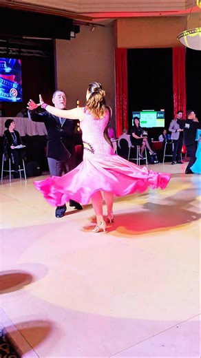 Flirty Slow Foxtrot (Jazzy Broadway Vibes) | Dance Competition