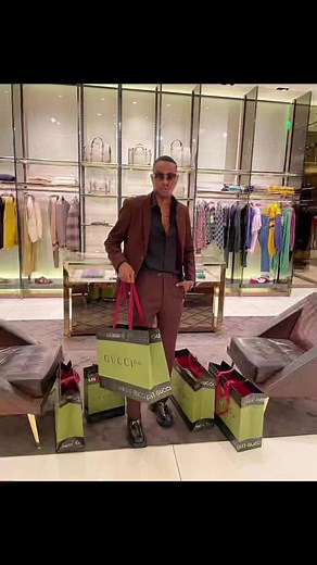 Don nkulunkulu (@xo_grootman_royal)’s videos with Champion - Fireboy DML & D Smoke