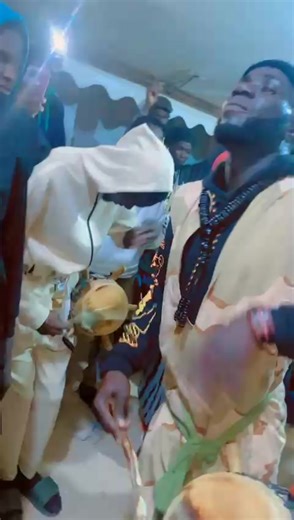 Vidéos de Issa Ndiaye ❤️🖤🥁🔥🤏 (@1issa2) avec son original - Issa Ndiaye ❤️🖤🥁🔥🤏