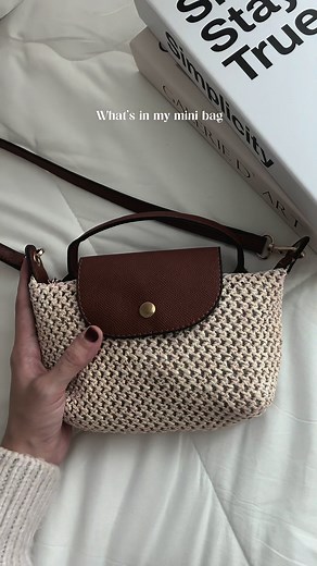 Mini bag, major must-haves. Here’s what’s inside! 👜🤍 #slingbag #minibag #minislingbag #dumplingbag #bagcollection