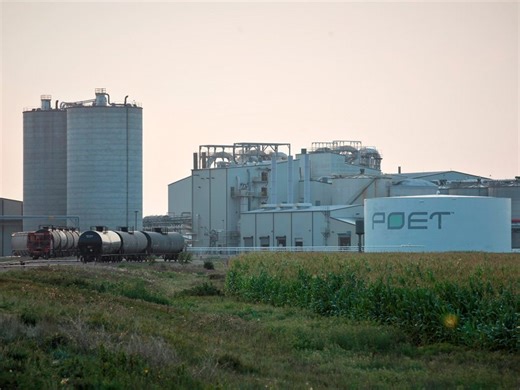 Oil industry rift sets roadblock for year-round E15