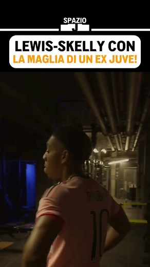28K views · 95 reactions | Il gioiello classe 2006 dell'Arsenal, Lewis-Skelly, si allena con una maglia speciale  Avete riconosciuto della maglia di quale ex Juventus si tratta 懶 #LewisSkelly #Juventus #spazioj | SpazioJ | Facebook