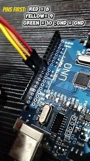 Arduino Traffic Light Code in 15 Seconds #arduinoproject