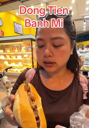 Most Recommended Banh Mi in Vietnam: Dong Tien