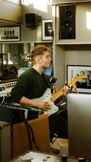 sam fender & gang (fan acc) on Instagram: "🎵: little bit closer (preview) 🔗: link in bio for performances & interviews by sam 👉: for more updates on sam fender and his band, follow @allthingsfender on instagram! 🏷: #samfender #samfendermusic #music #singersongwriter #rock #indie #alternative"