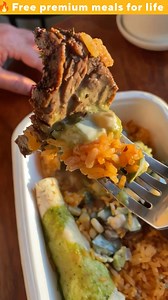 Skip the grocery store, prep and dishes. Get meals from award-winning chefs delivered weekly to your door. Starting at just $5.55 per dish. | CookUnity