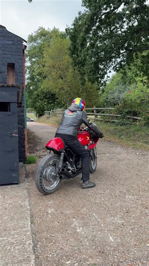 Raw Sound of a 1974 CB750 Cafe Racer