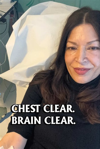 Chest clear. Brain clear. 🩵 5 years living with stage 4 ALK-positive lung cancer — and still on the first targeted therapy. This is what lung cancer research can make possible. More time. More ordinary days. More good news. We know this isn’t everyone’s reality. So we celebrate this one quietly — and keep pushing for more. More research. More options. More time. For all of us. 🩵 What are you hoping research makes possible next? #cancer #lungcancer #survivor @Young Lung Cancer Is A Thing