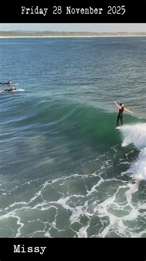 Longboarding Friday 28 November 2025. #longboardsurf #surf