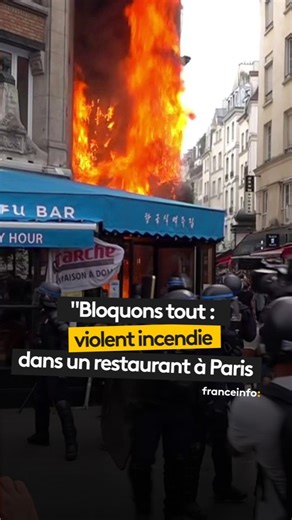 La manifestation "Bloquons tout" a dégénéré ce mercredi 10 septembre avec l’incendie d’un restaurant rue Saint-Denis, près de Châtelet à Paris. La police tente de contenir les manifestants et de créer un périmètre de sécurité. Des gaz lacrymogènes ont été tirés, selon notre journaliste sur place. | Franceinfo